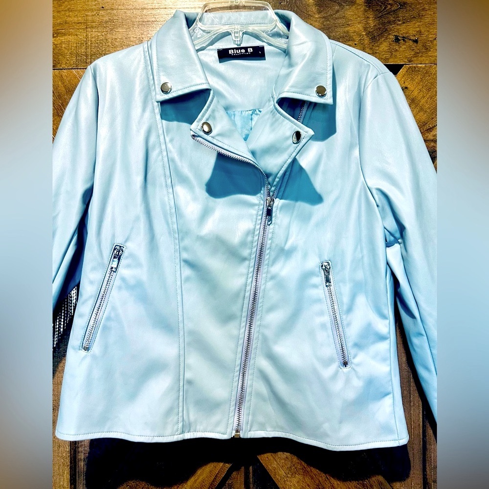 NWOT Blue B Cowgirl Rhinestone Fringe Faux Leather Jacket - Picture 8 of 15